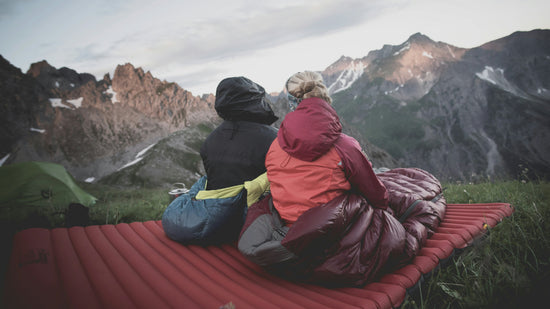 Comment bien choisir ton sac de couchage grand froid? - Camping Confortable