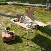 chaise-de-camping-a-cote-table